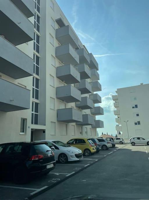 Zara Harmony Apartment Buitenkant foto